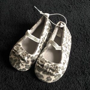 Girls Silver Leopard Print Bow Ballet Flats - Kids